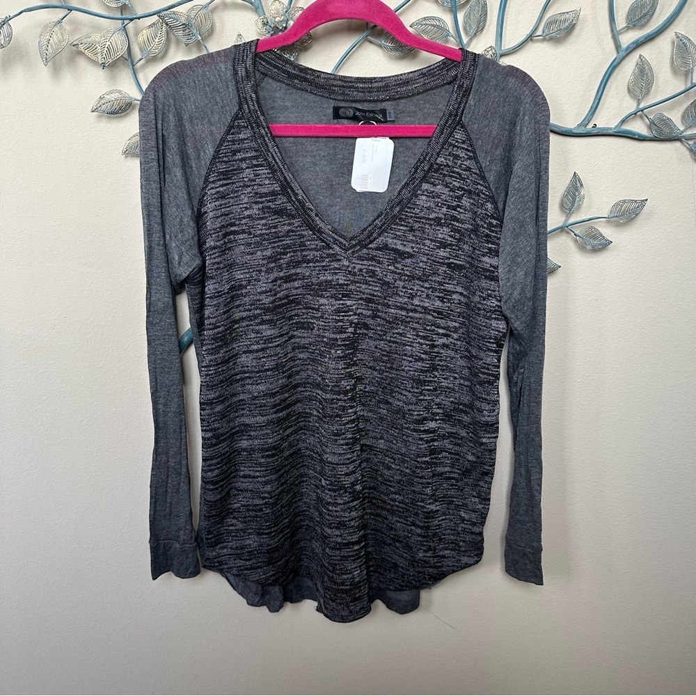 John Eshaya heathered v-neck long sleeve NWT medium